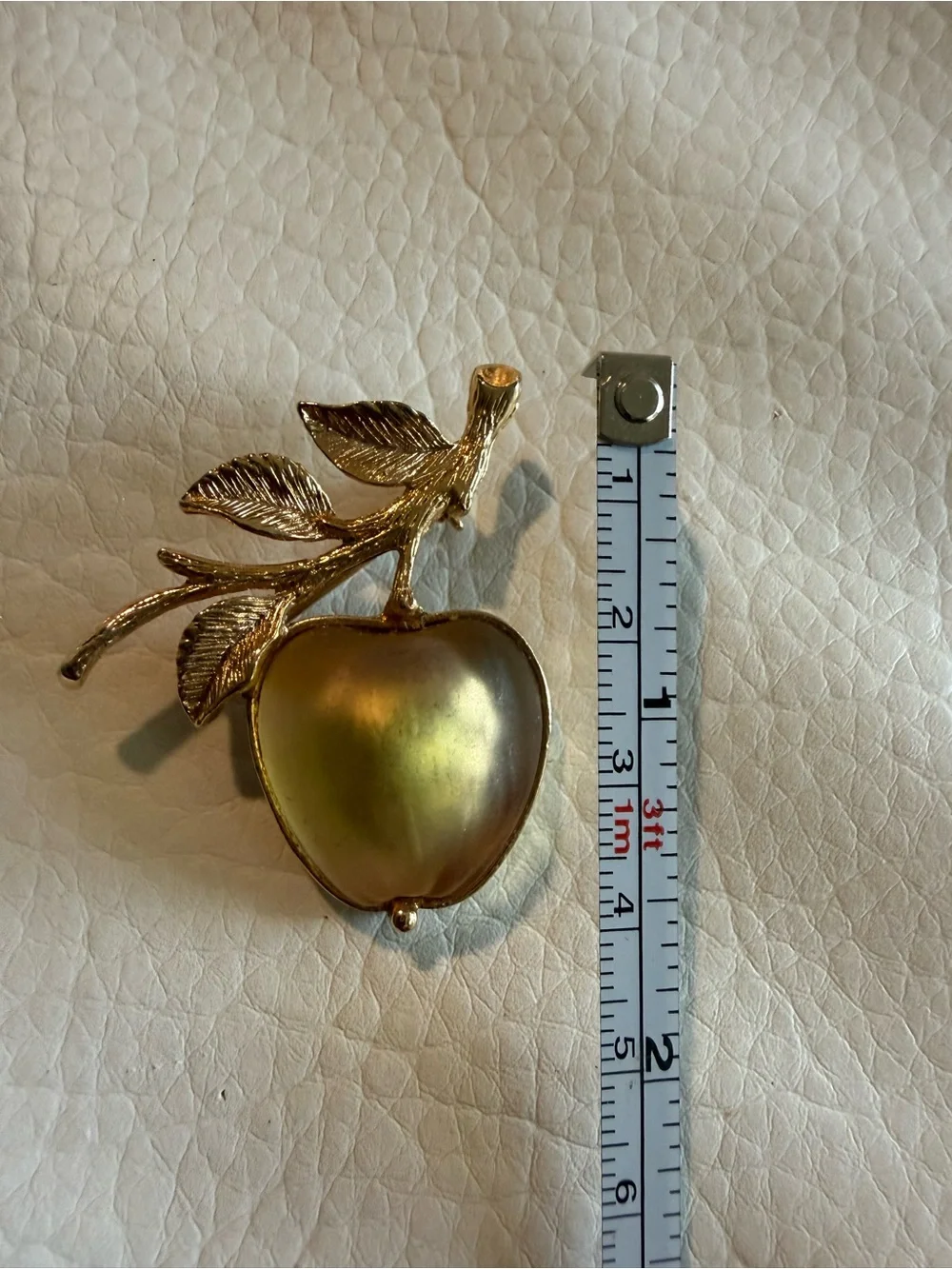 Vintage Sarah Coventry “Forbidden Fruit” Brooch Pin Frosted Lucite 1970s